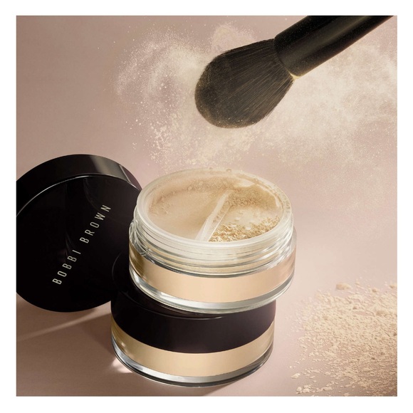 NEW FULL SIZE BOBBY BROWN SHEER FINISH LOOSE POWDER IN SHADE SOFT HONEY 10g - Picture 5 of 7